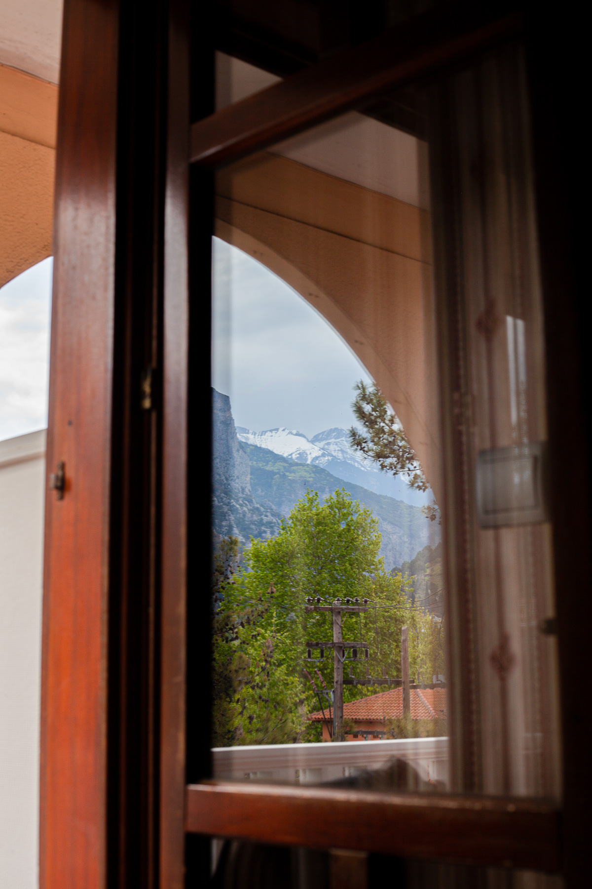 View from bed example Pieria